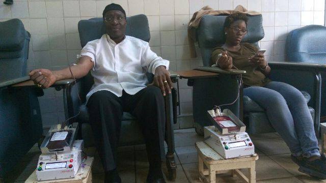 Dr. Christopher Fomunyoh donates own blood